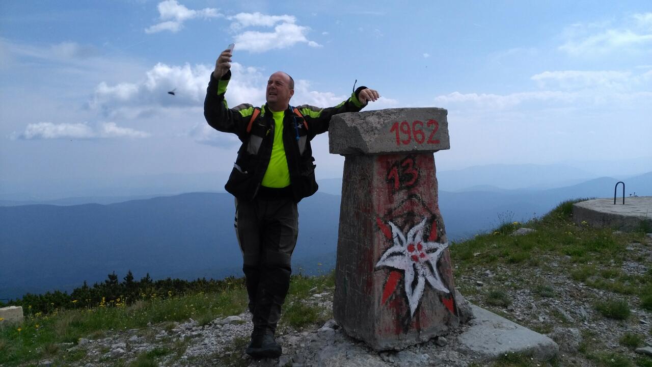 image-0-02-04-f4a0bd98b353a54fd7dcb4fe94fa6818c2c00d91a20a7b62d3a40ec6647995a1-V